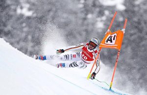 El alemán Dressen gana por sorpresa en Kitzbühel
