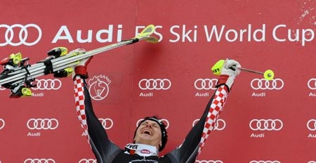 Ivica Kostelic se impone en la Supercombinada de Wengen