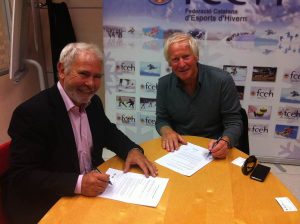 La FCEH firma un convenio de colaboración con la empresa SnowWorld