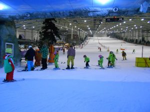 Madrid SnowZone celebra este viernes su “Día sin cole” con grandes promociones