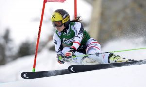 Fenninger se cuelga el primer oro de los Mundiales de Esquí de Vail