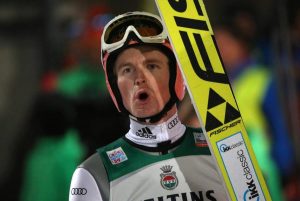 Severin Freund gana la primera prueba del torneo de los Cuatro Trampolines