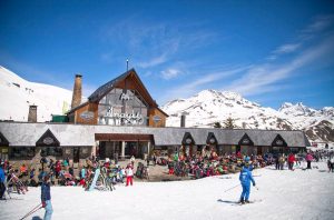 IU Altoaragón denuncia la falsedad de los datos ofrecidos por Aramón en su oferta de empleo