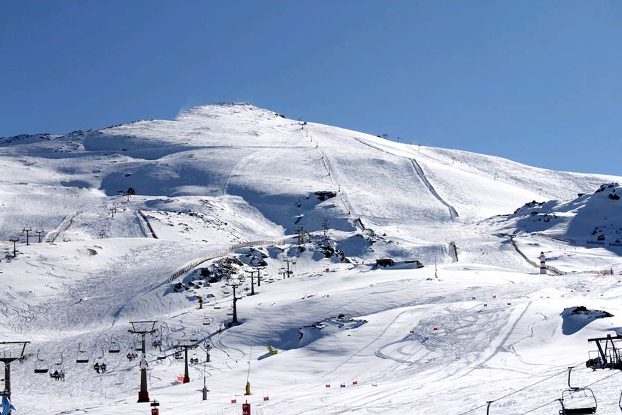 Más nieve y kilómetros este Fin de Semana en Sierra Nevada