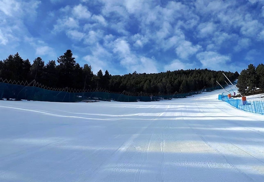 La Molina afronta el último mes de la temporada de esquí con nuevos horarios de apertura La Molina afronta el último mes de la temporada de esquí con nuevos horarios de apertura