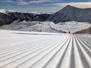 Más de 33.000 visitantes disfrutan de la montaña, el esquí y la nieve en las estaciones de FGC durante el puente de diciembre