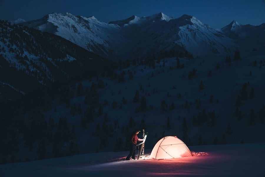 Quieres protagonizar una pelicula de Esquí de Travesía? Atomic te lo pone fácil