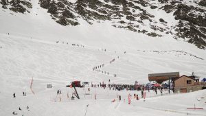 Anton Palzer y Axelle Mollaret se imponen en la prueba vertical de la Copa del Mundo de esquí de Montaña en Andorra
