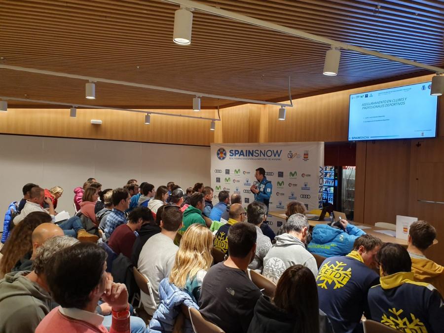 Nueva oferta formativa de la Escuela Española de Esquí