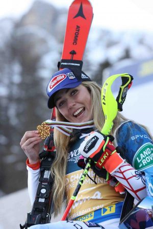 Mikaela Shiffrin se lleva la Combinada de Cortina 2021