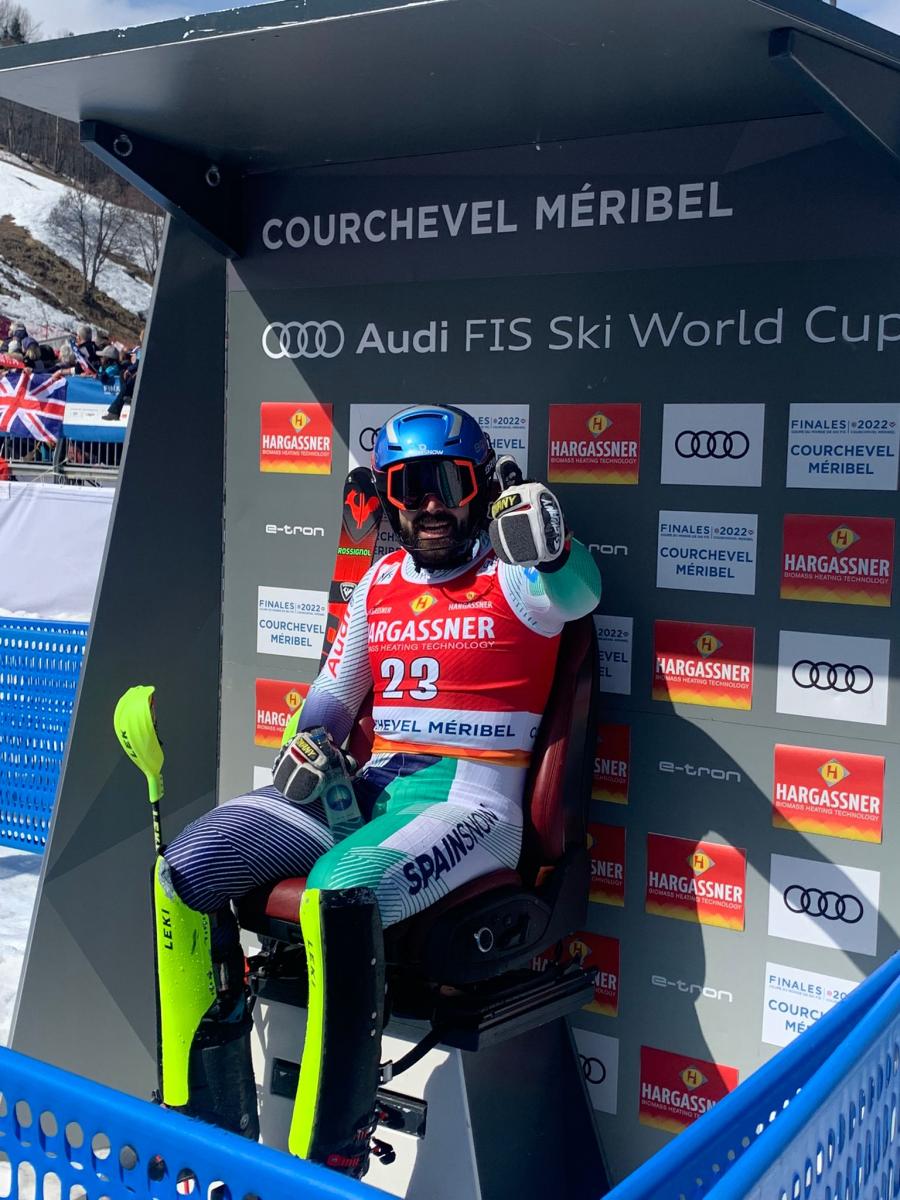 Histórico, de nuevo, Quim Salarich ganando la segunda manga y consiguiendo su primer Top 5 en las finales de Slalom de Copa del Mundo de Meribel (Francia)