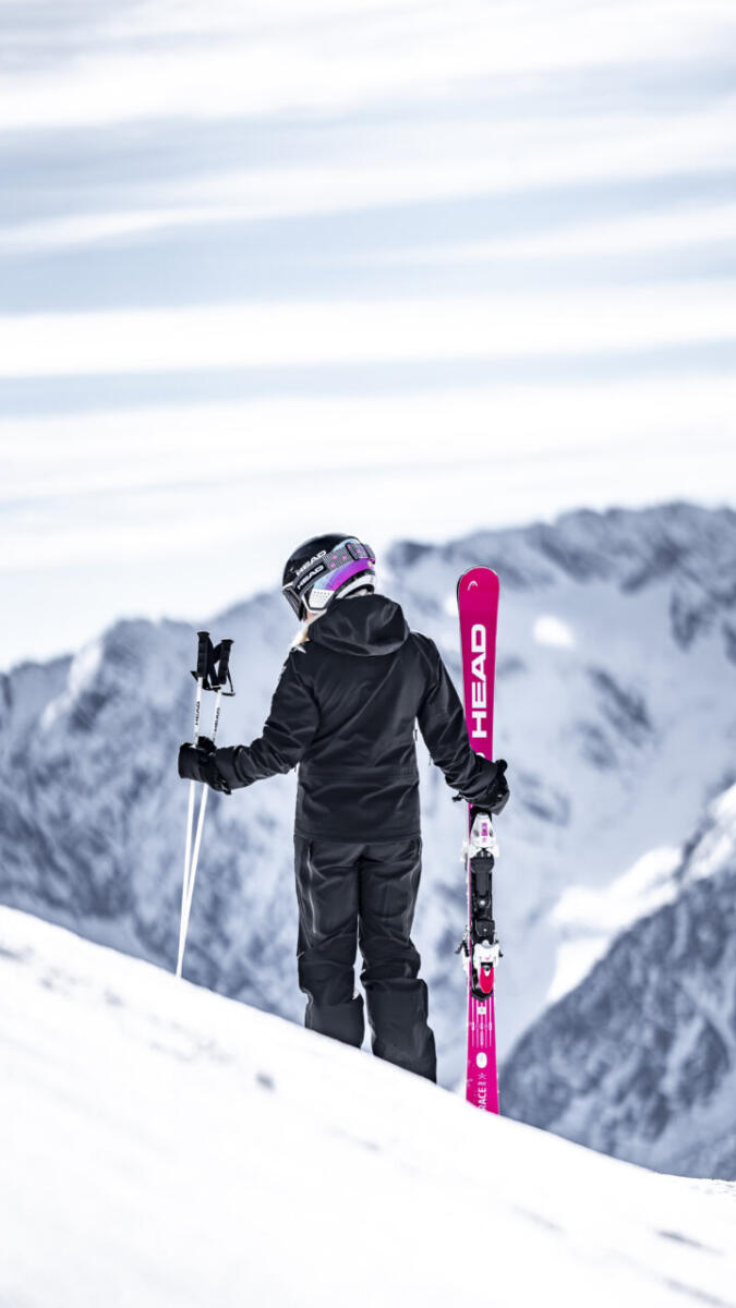 HEAD lanza su icónico esquí E-RACE PRO en color rosa HEAD lanza su icónico esquí E-RACE PRO en color rosa