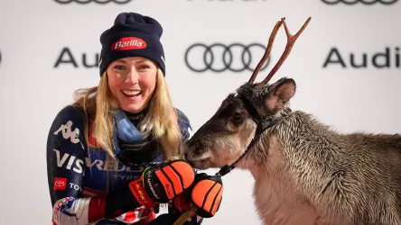 Shiffrin se lleva el primer Slalom de la temporada