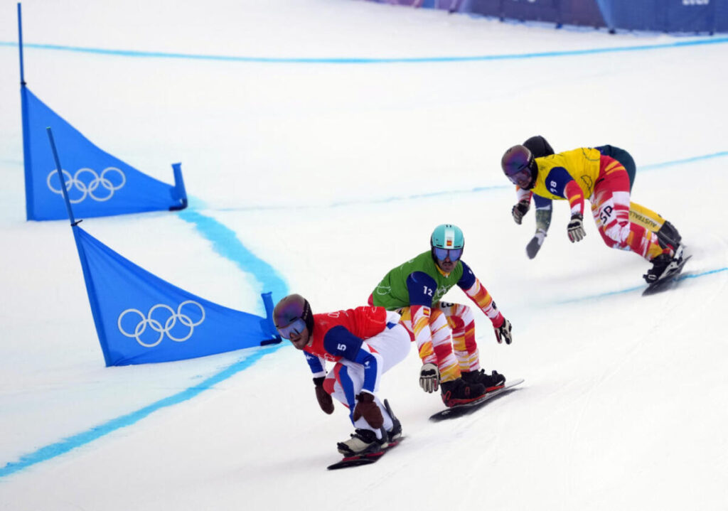 Alessandro Haemmerle se impone en  el Snowboard Cross olímpico, Lucas Eguibar es noveno