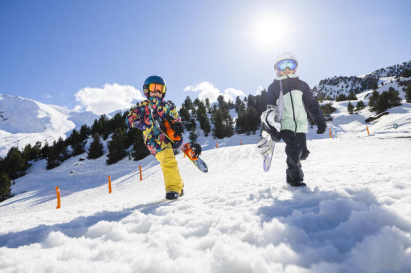 Gracias a “Tu escapada favorita en la nieve” miles de escolares aragoneses disfrutarán de la nieve